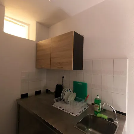 Rhodes Youth Hostel Adults Only 18-40 Rhodes City Oda fotoğraf