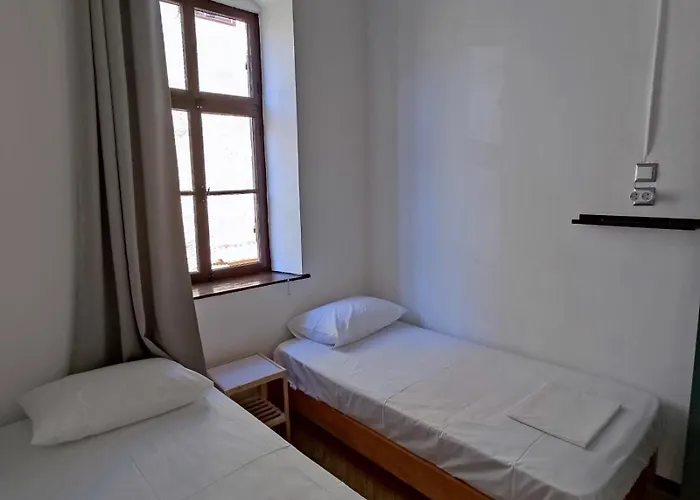 Rhodes Youth Hostel (Adults Only)